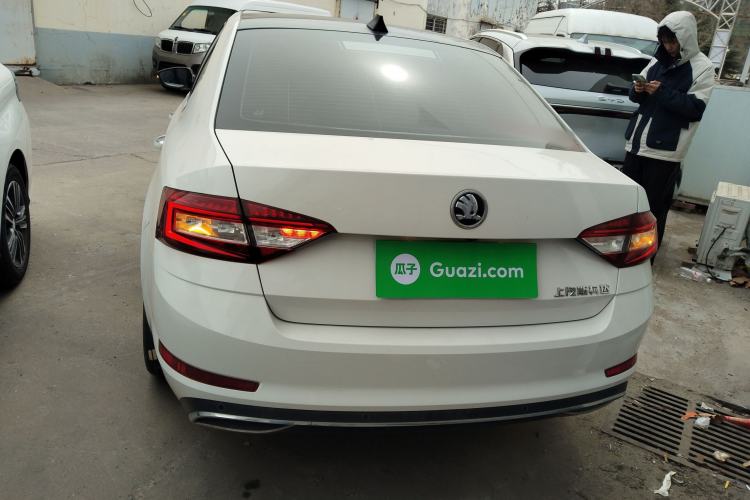 Used Skoda Octavia 2019 TSI280 DSG Luxury Edition
