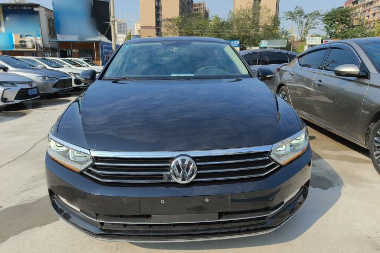 Used Volkswagen Magotan 2019 330TSI DSG Luxury Version China VI Standard
