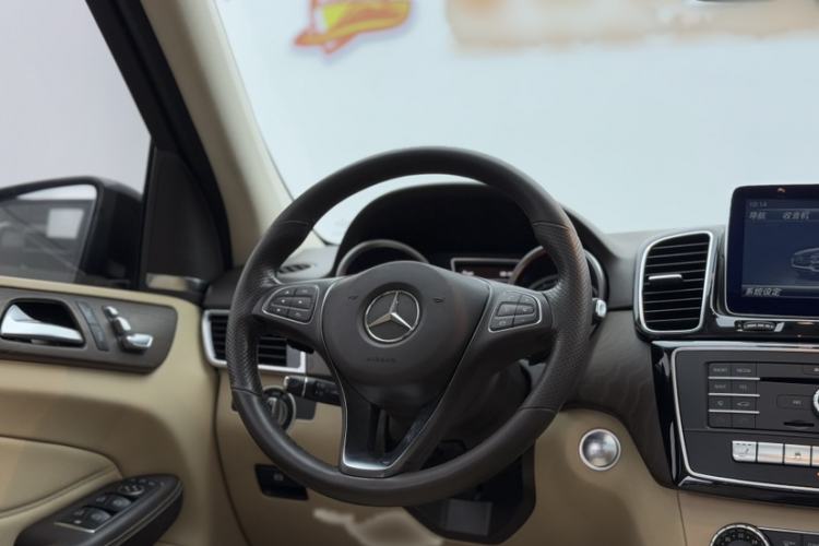 Used Mercedes-Benz GLE 2015 GLE 400 4MATIC
