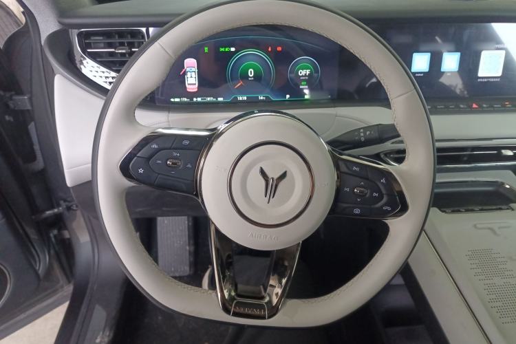 Used VOYAH FREE 2025 318 318 km Rear-Drive Touring Edition