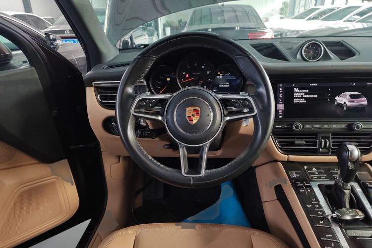 Used Porsche Macan 2018 Macan 2.0T