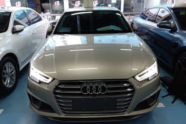 Used Audi A4L 2019 40 TFSI Fashion Version China V
