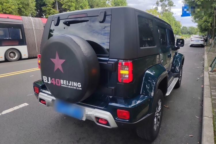 Used Beijing Auto BJ40 2019 Updated Version 2.0T Automatic All-Wheel Drive Urban Hunter Edition Premium China V Emission Standard
