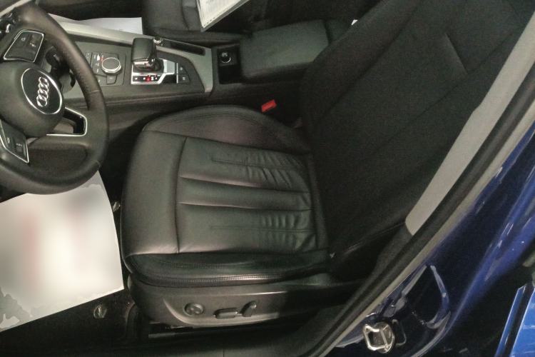 Used Audi A4L 2017 Plus 40 TFSI Ambition Model
