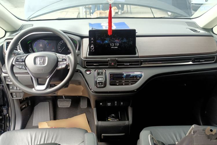 Used Honda Odyssey 2024 2.0L eHEV Sharp & Smart Edition
