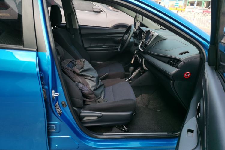 Used Toyota YARiS L 2016 Revised 1.5E CVT Charming Edition