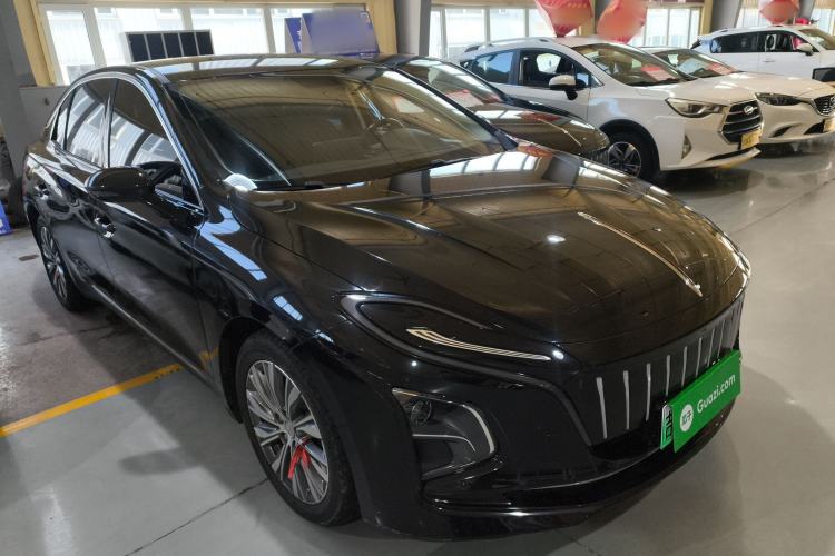 Used Hongqi E-QM5 2022 431 km Charge & Enjoy Edition
