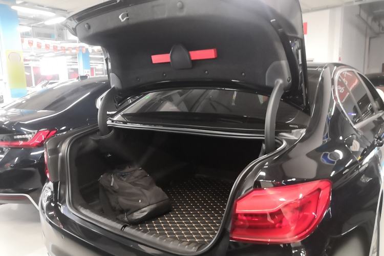 Used BMW 5 Series 2018 528Li Launch Special Edition
