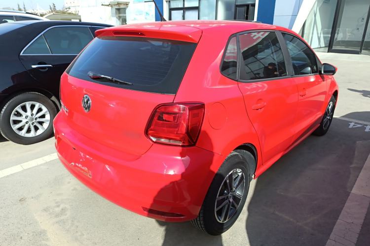 Used Volkswagen Polo 2016 1.4L Manual Fashion Model