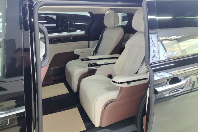 Used BYD Xia 2025 DM-i 1.5T 180km Beyond Edition
