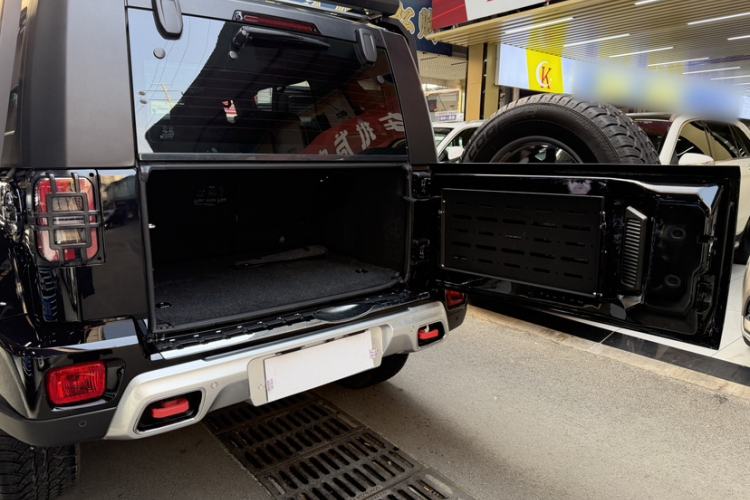 Used  BJ40 2024 2.0T Urban Hunter Honor Edition
