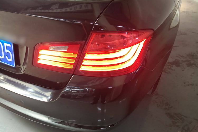 Used BMW 5 Series 2014 525Li Leading Model
