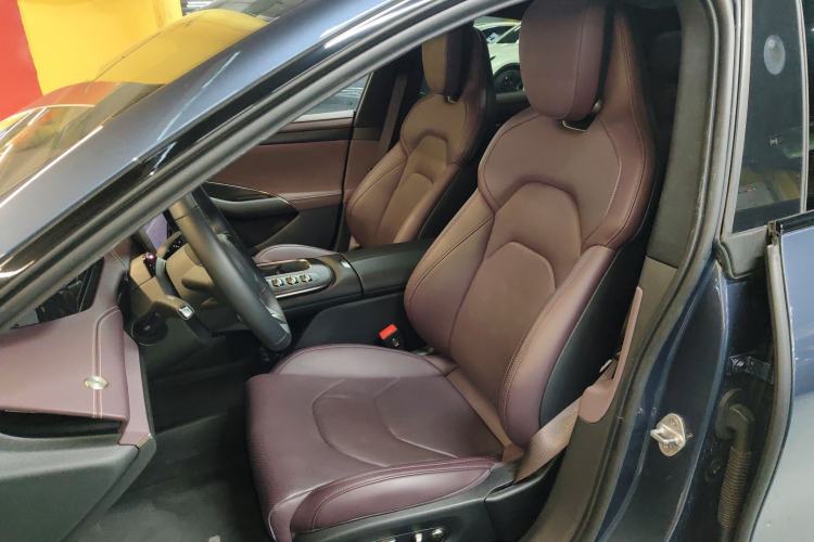 Used  SU7 2024 Four-Wheel Drive Ultra-Long Range Advanced Intelligent Driving Max Edition
