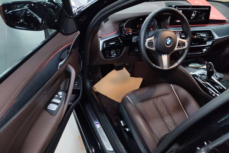 Used BMW 5 Series 2022 Second Facelift 530Li Leading Edition M Sport Package