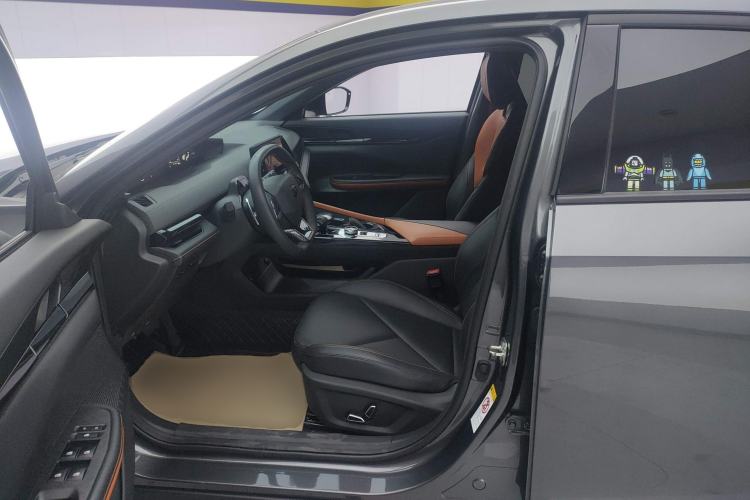 Used Changan UNI-V 2022 1.5T Prestige Version
