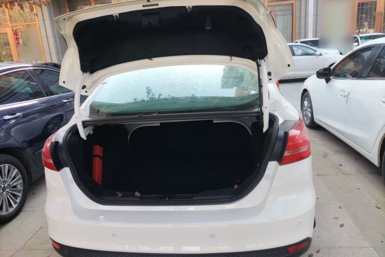 Used Ford Focus 2015 Sedan 1.6L Automatic Trend Model
