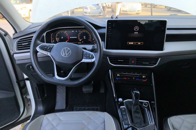 Used Volkswagen Tayron 2023 300TSI Two-Wheel-Drive Luxury Plus Advanced Edition