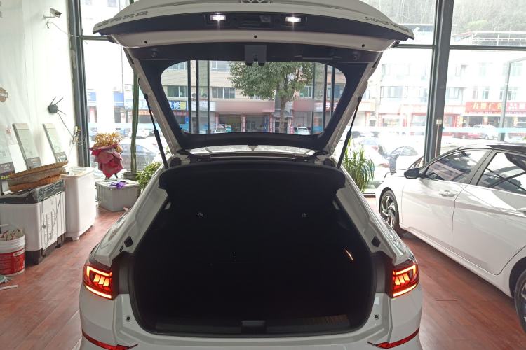 Used Volkswagen Lamando 2023 Lavida L 280TSI DSG Spicy Edition
