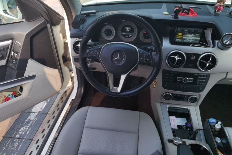 Used Mercedes-Benz GLK-Class 2013 GLK 300 4MATIC Dynamic Sunroof Model
