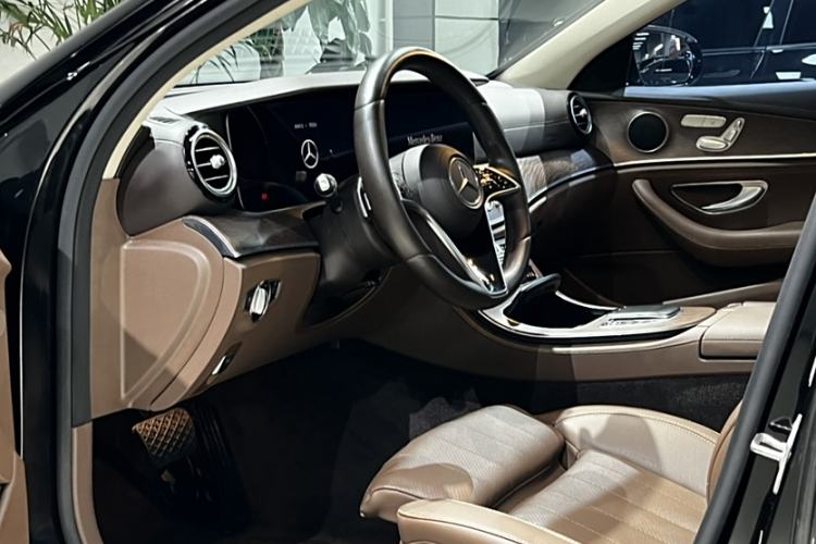 Used Mercedes-Benz E-Class 2021 E 260 L 4MATIC
