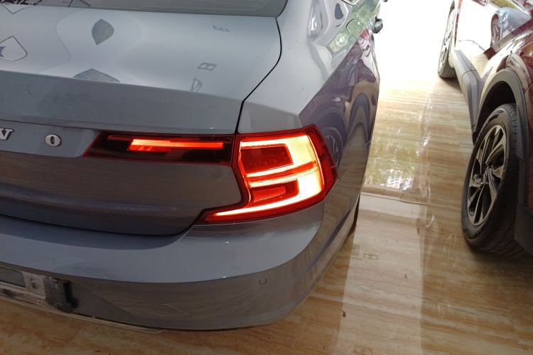 Used Volvo S90 2018 T5 Zhiyuan Edition
