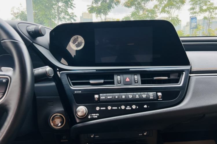 Used Lexus ES 2021 260 Excellence Edition