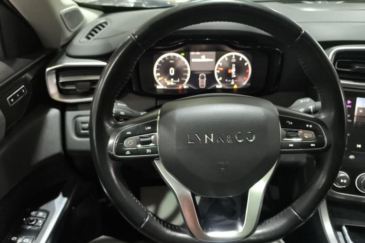 Used Lynk & Co 01 2019 2.0T Two-Wheel Drive Zhaopu Version China VI Standard
