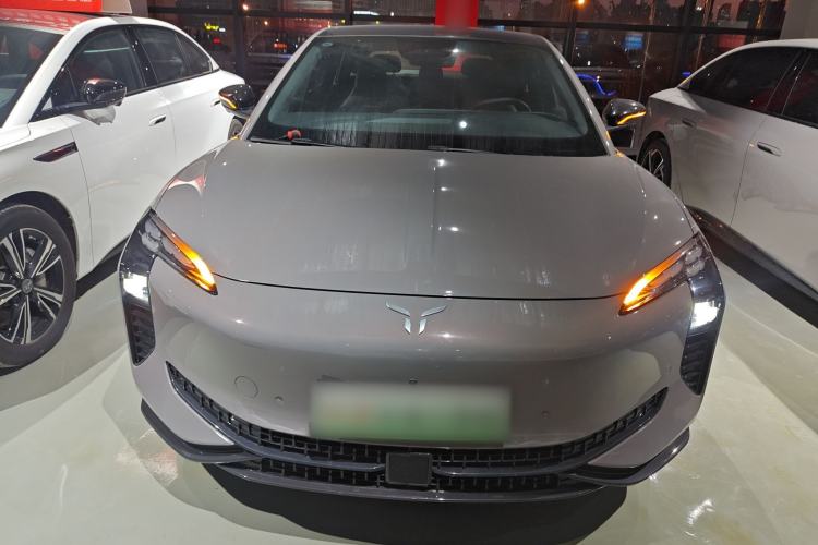 Used Hongqi EH7 2024 820 Pro
