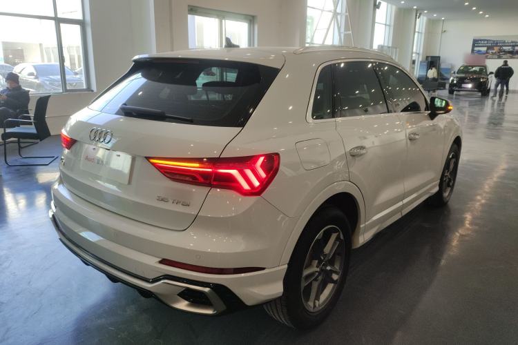 Used Audi Q3 2024 35 TFSI Ambition Dynamic Edition