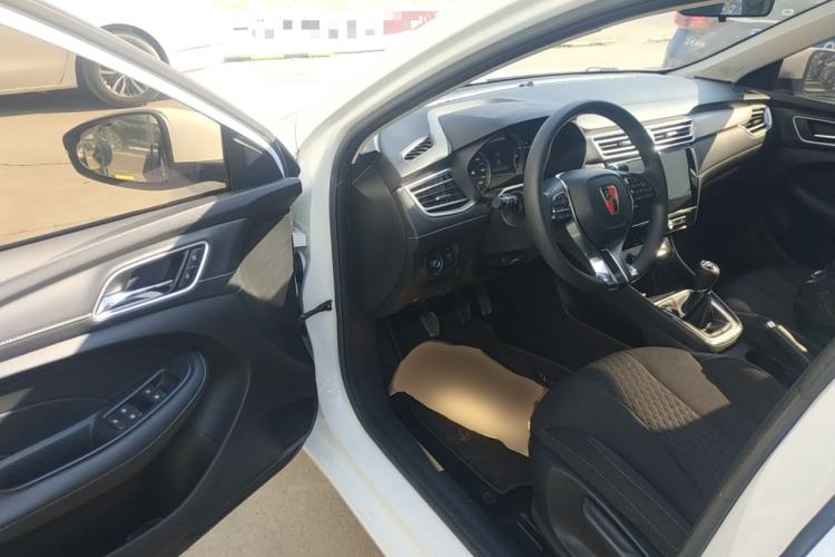 Used Roewe i5 2020 1.5L Manual 4G Connect Luxury Edition
