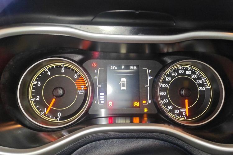 Used  Cherokee 2016 2.4L Leading Edition
