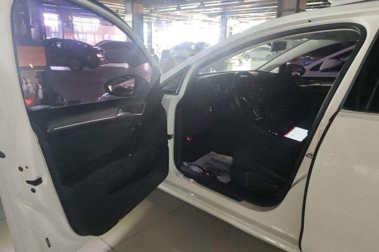 Used Volkswagen Golf 2018 1.6L Automatic Comfort Model