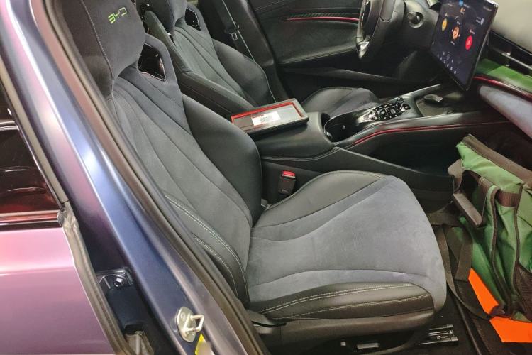 Used BYD Seal 2022 650 km All-Wheel-Drive Performance Version
