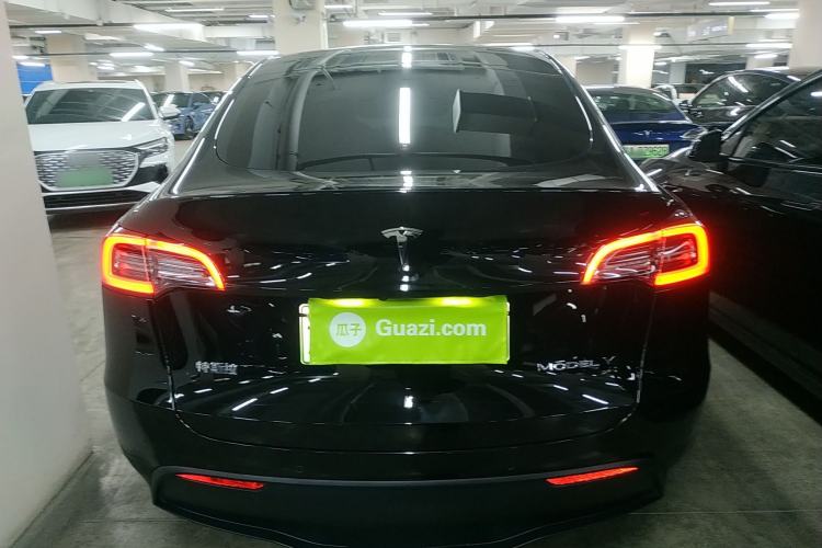 Used Tesla Model Y 2021 Long-Range All-Wheel-Drive Version
