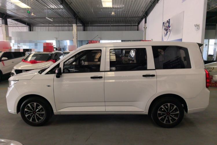 Used Wuling Hongguang PLUS 2020 1.5L Manual Standard Edition 5 Seats