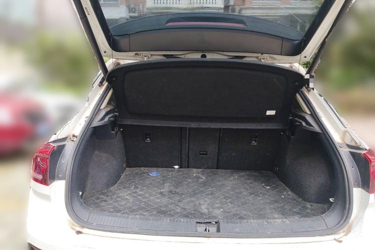 Used Volkswagen T-ROC 2021 280TSI DSG Two-Wheel Drive Comfort Connect 30th Anniversary Edition
