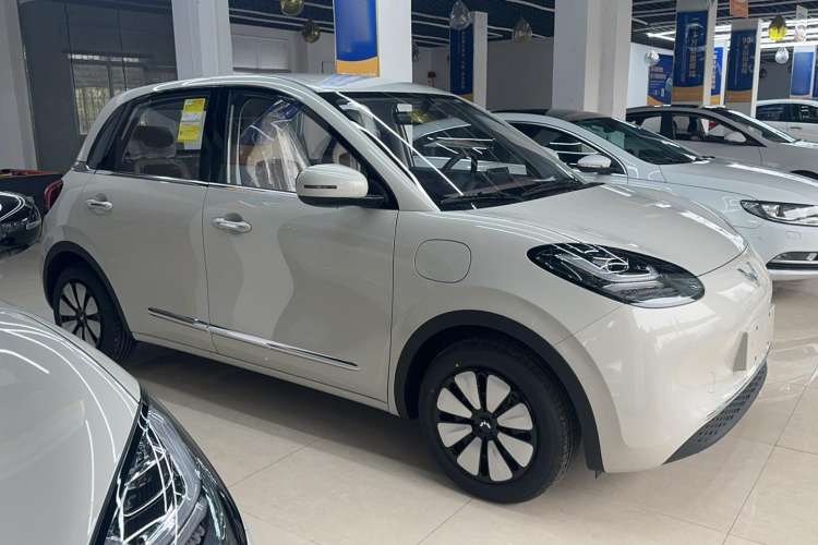 Used Wuling Bingo 2024 333 km Enjoyment Version
