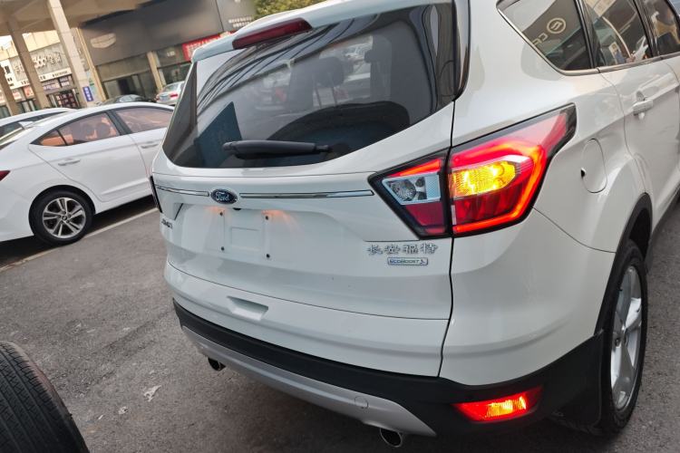 Used Ford Kuga 2017 EcoBoost 180 Two-Wheel-Drive Tiger Leap Model