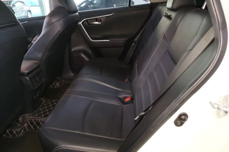 Used Toyota Wildlander 2021 2.0L CVT Two-Wheel Drive Luxury Edition
