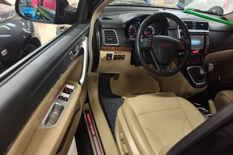 Used Haval H6 2014 Sport Version 1.5T Manual Two-Wheel Drive Elite Edition
