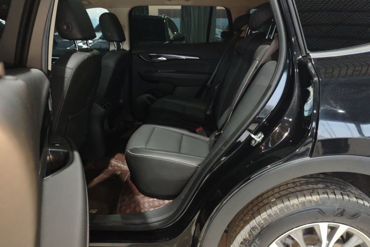 Used Buick Envision 2023 Encore Plus 652T Five-Seat All-Wheel-Drive Luxury Model
