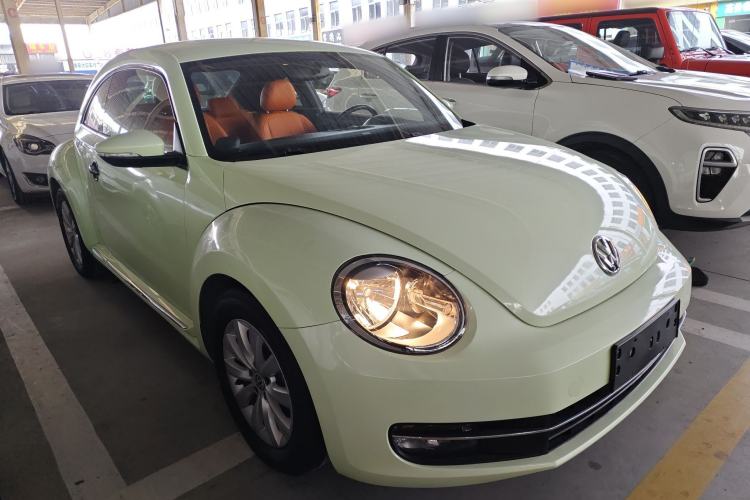 Used Volkswagen Beetle 2015 180TSI model

