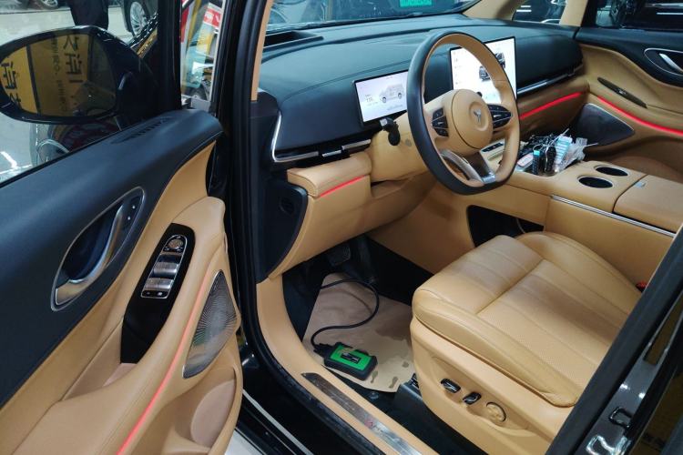 Used VOYAH Dream 2025 PHEV Four-Wheel-Drive Flagship Version – Qiankun Edition
