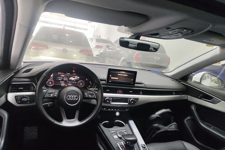 Used Audi A4L 2019 40 TFSI Fashion Edition China VI Emission Standard