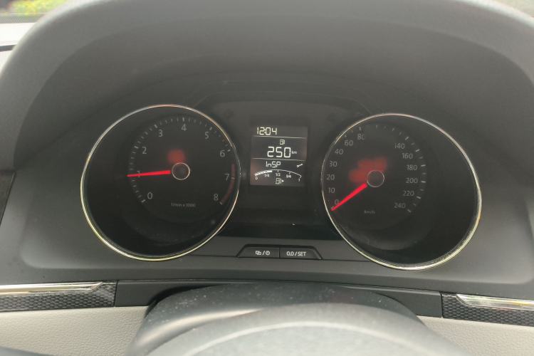 Used Volkswagen Bora 2013 1.6L Manual Fashion Edition