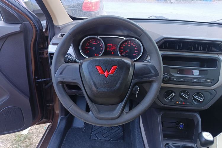 Used Wuling Hongguang 2021 1.5L S Standard Version LAR
