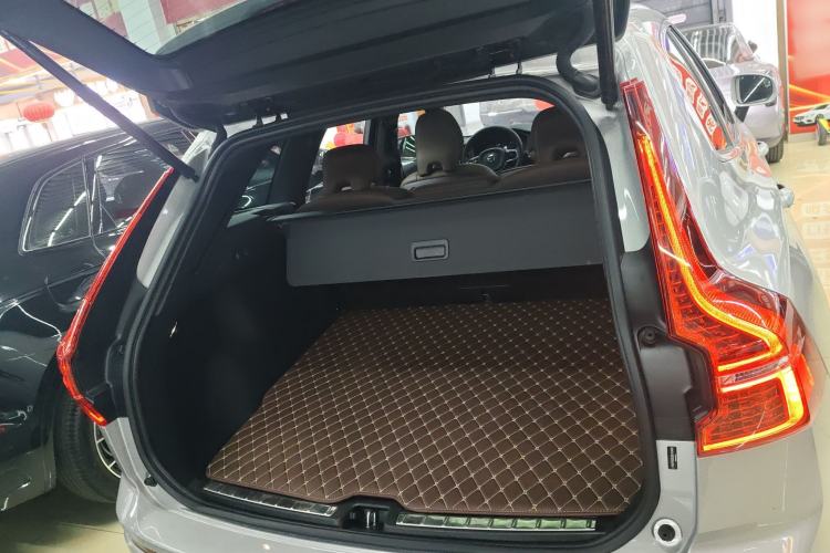 Used Volvo XC60 New Energy 2025 Plug-in Hybrid Long-Range All-Wheel Drive Smart & Luxurious Edition