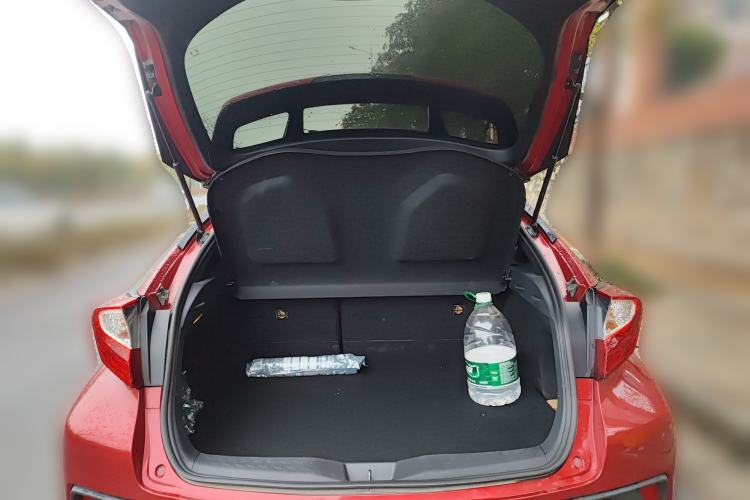 Used Toyota C-HR 2018 2.0L Leading Edition China VI