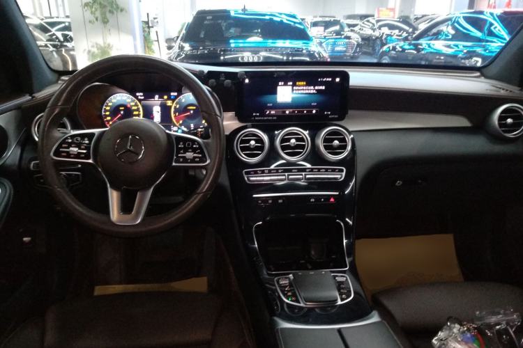 Used Mercedes-Benz GLC 2022 Facelifted GLC 260 L 4MATIC Dynamic Edition
