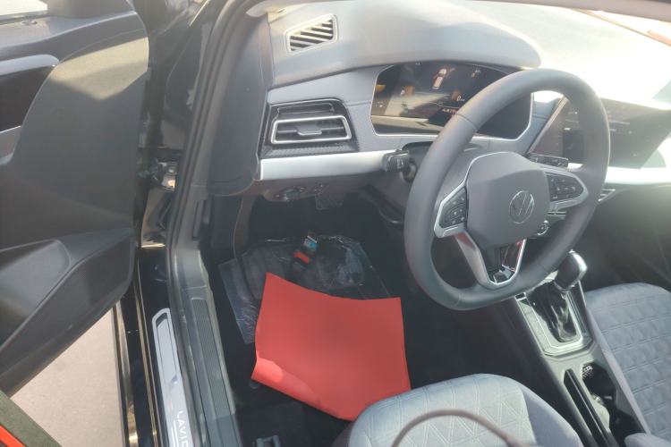 Used Volkswagen Lavida 2024 300TSI DSG Full-Comfort Edition